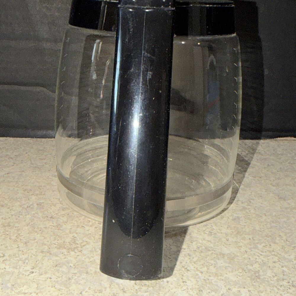 Cuisinart 12 Cup Coffee Maker Replacement Glass Carafe Black/ Lid - Picture 3 of 4